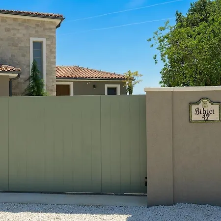 Villa Stancija 47- Exclusive Adults Getaway With Included Fiat 500c Cabrio By Istrialux *